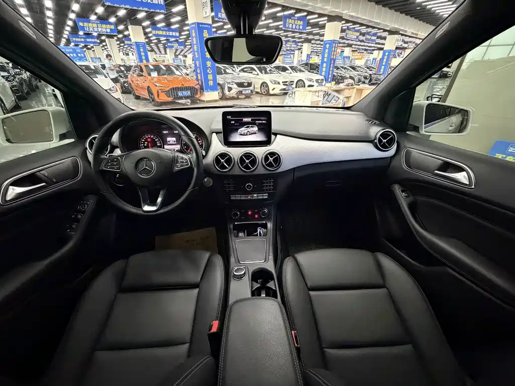 Mercedes-Benz B-Class 2019