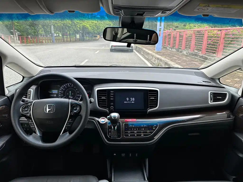 Honda Odyssey 2020 — фото 10