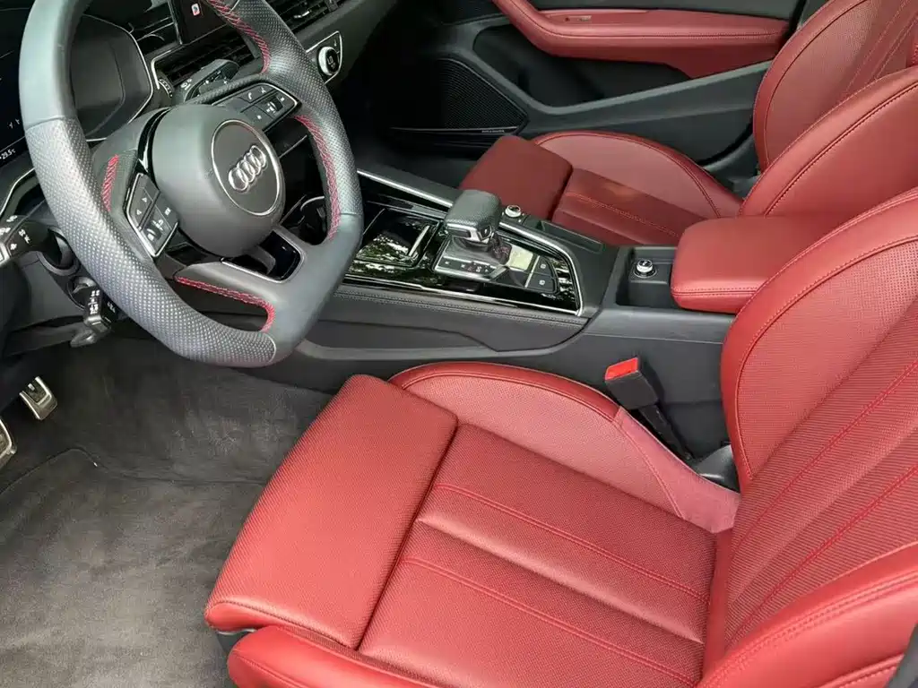 Audi A4L 2025