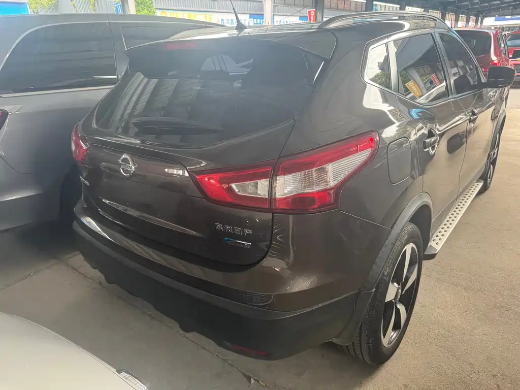 Nissan Qashqai 2018 — фото 11