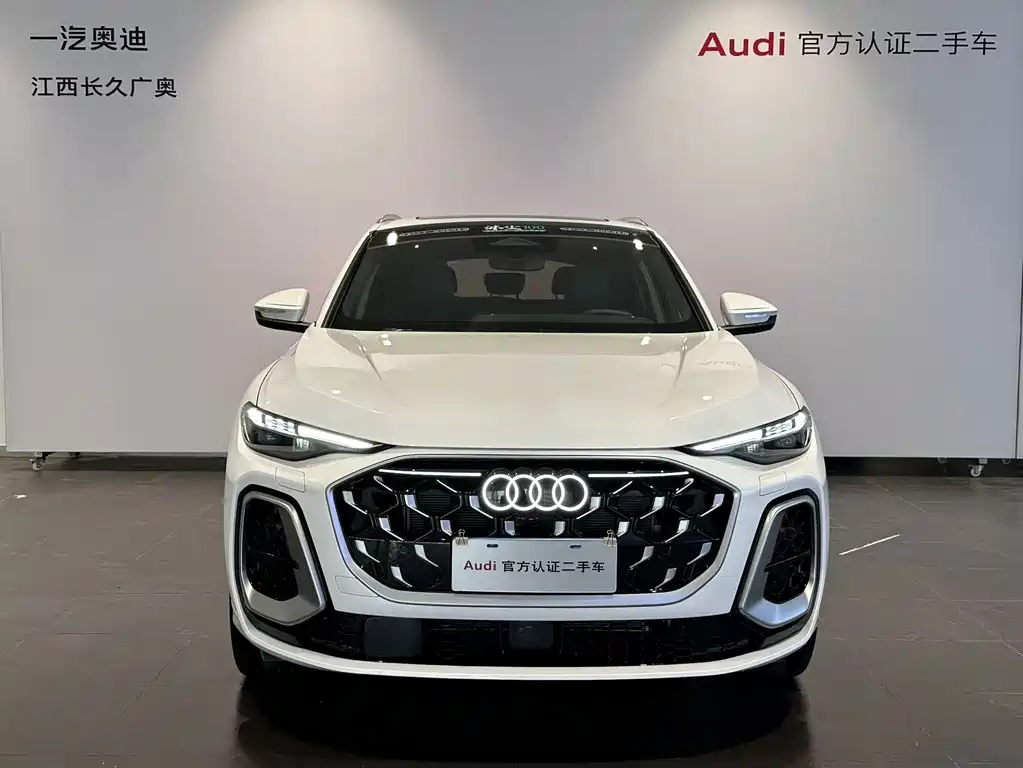 Audi Q5L 2025 — фото 2