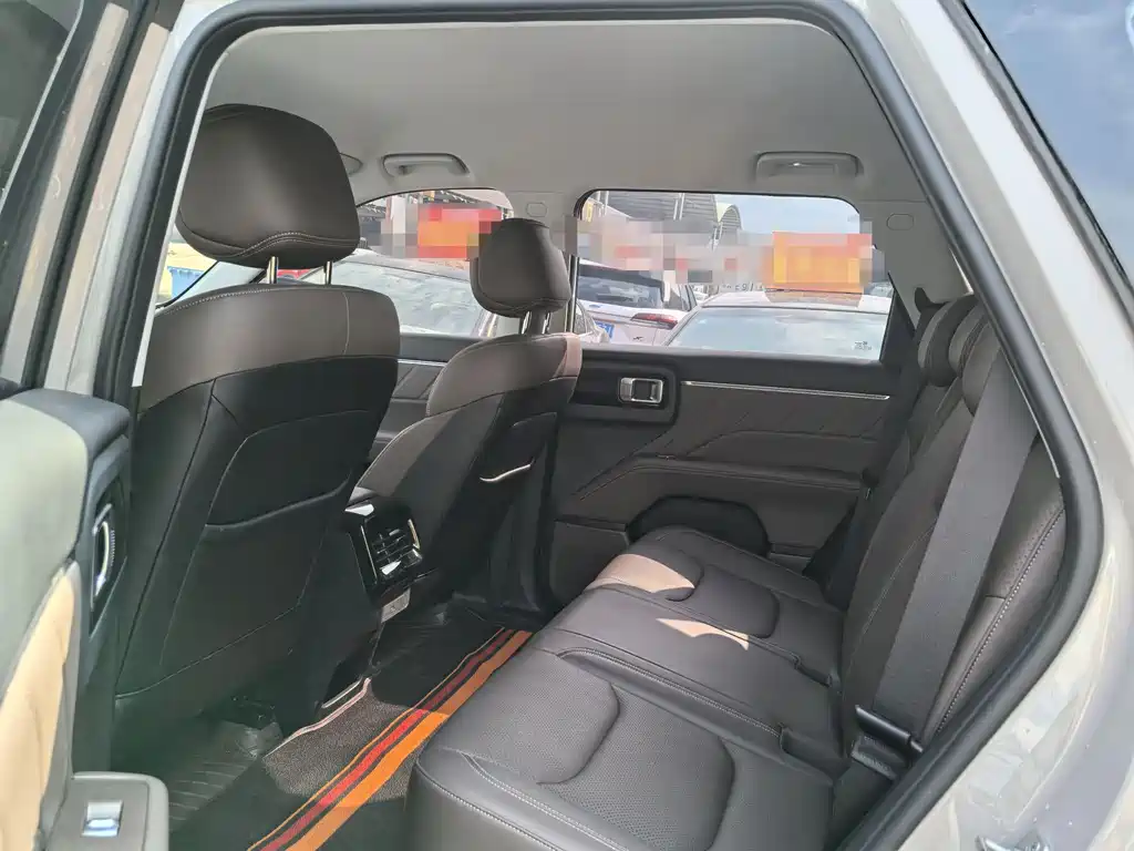 Wuling Starlight 560 New Energy 2025 — фото 8