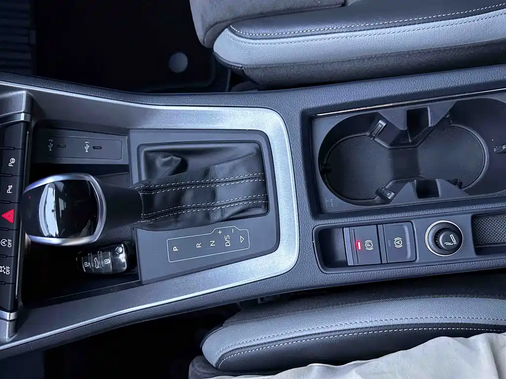 Audi Q3 2022 — фото 15