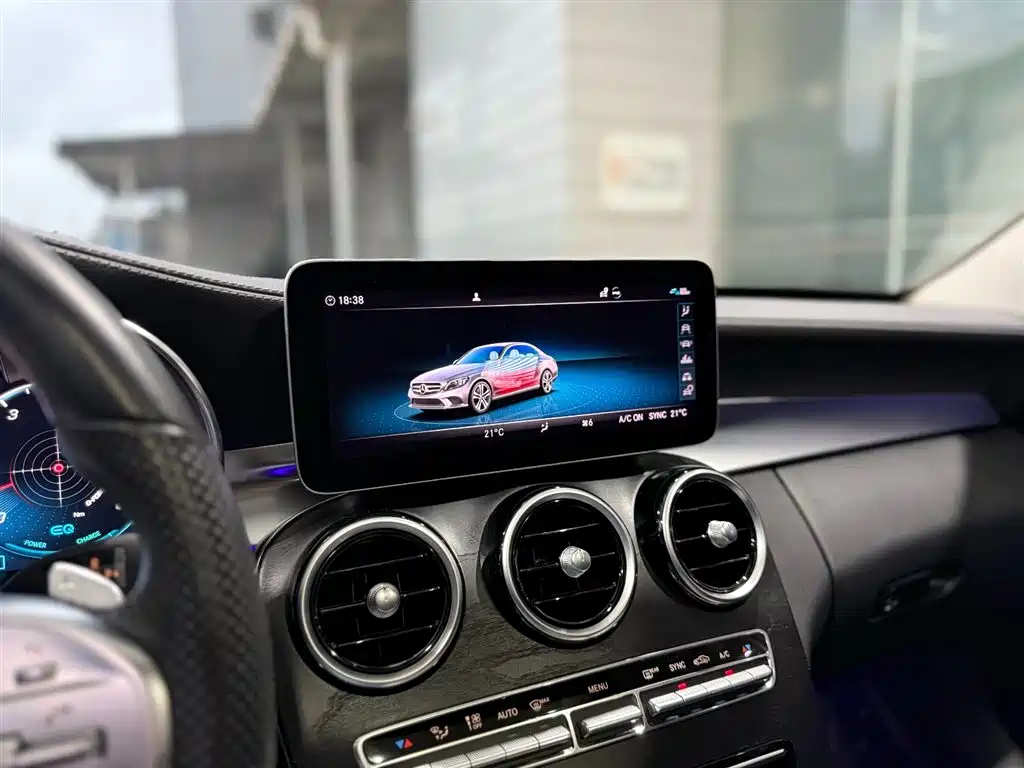 Mercedes-Benz C-Class 2020 — фото 20