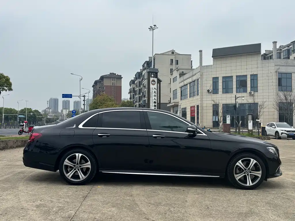 Mercedes-Benz E-Class 2020 — фото 4
