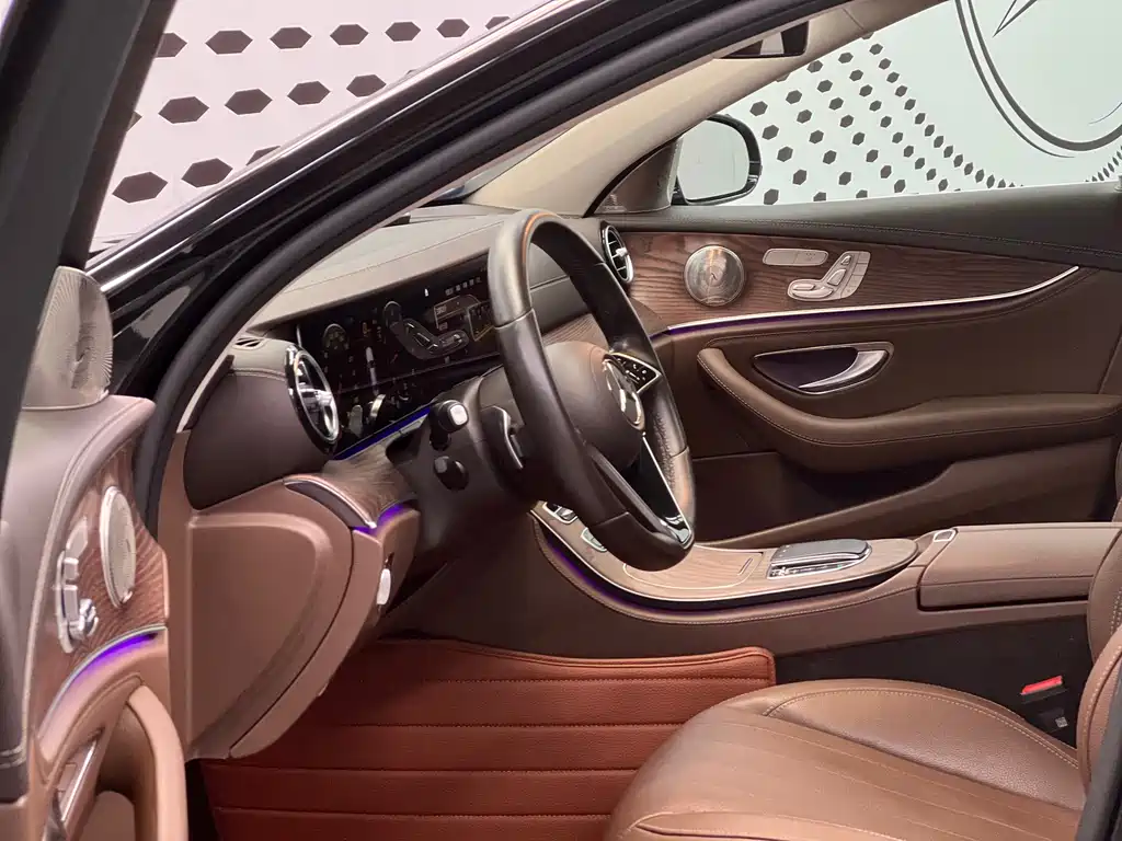 Mercedes-Benz E-Class 2023