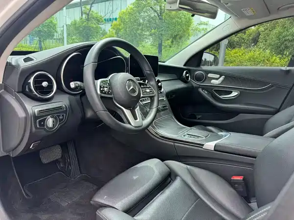 Mercedes-Benz C-Class 2019