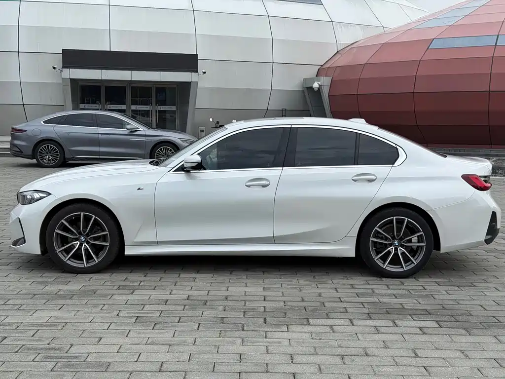 BMW 3 Series 2024