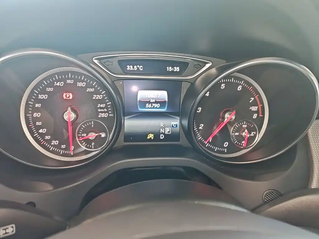 Mercedes-Benz CLA 2016 — фото 12