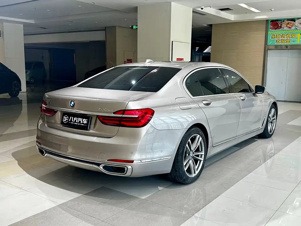BMW 7 Series 2016 — фото 5
