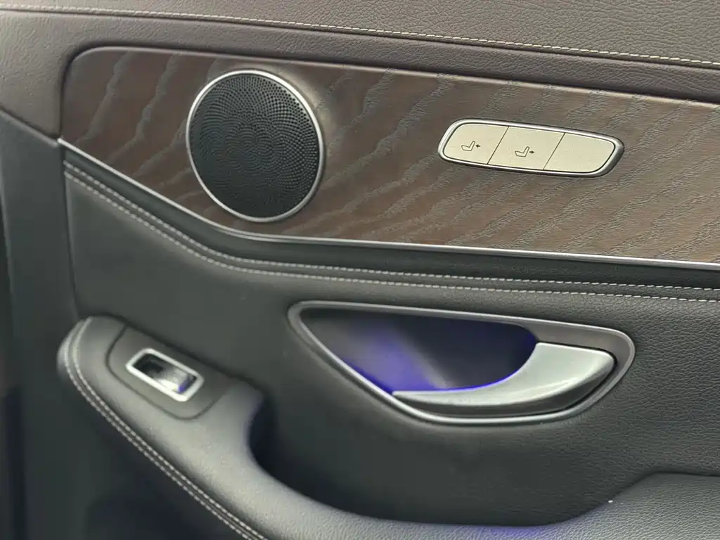 Mercedes-Benz GLC 2020 — фото 13