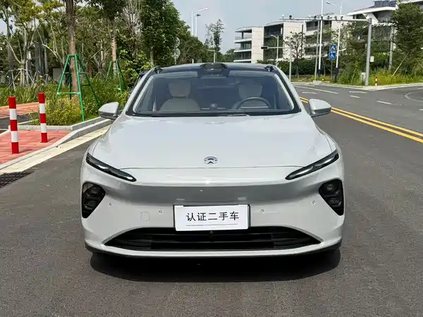 NIO ET7 2022
