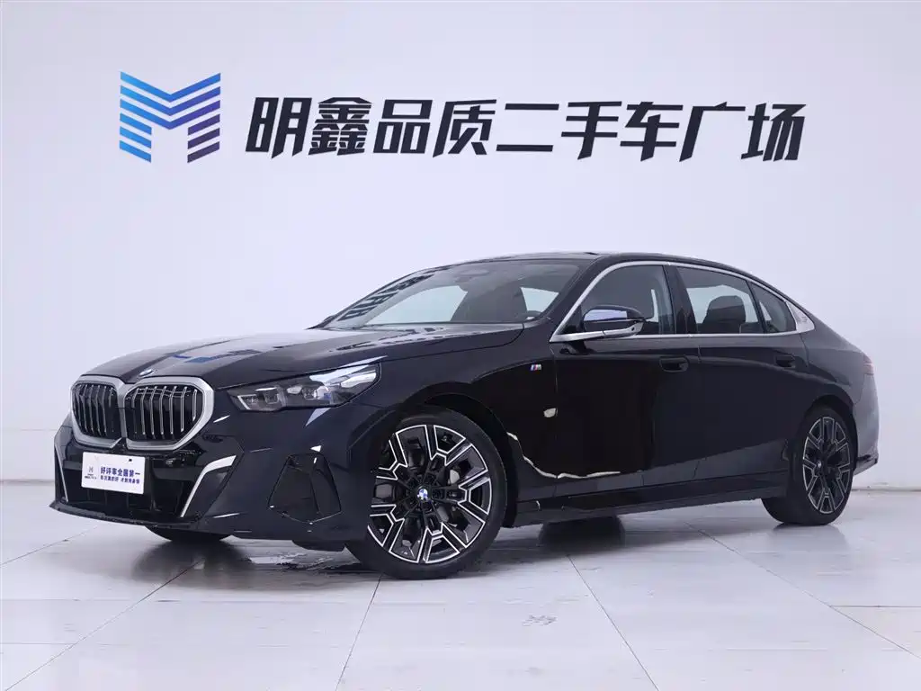 BMW 5 Series 2025