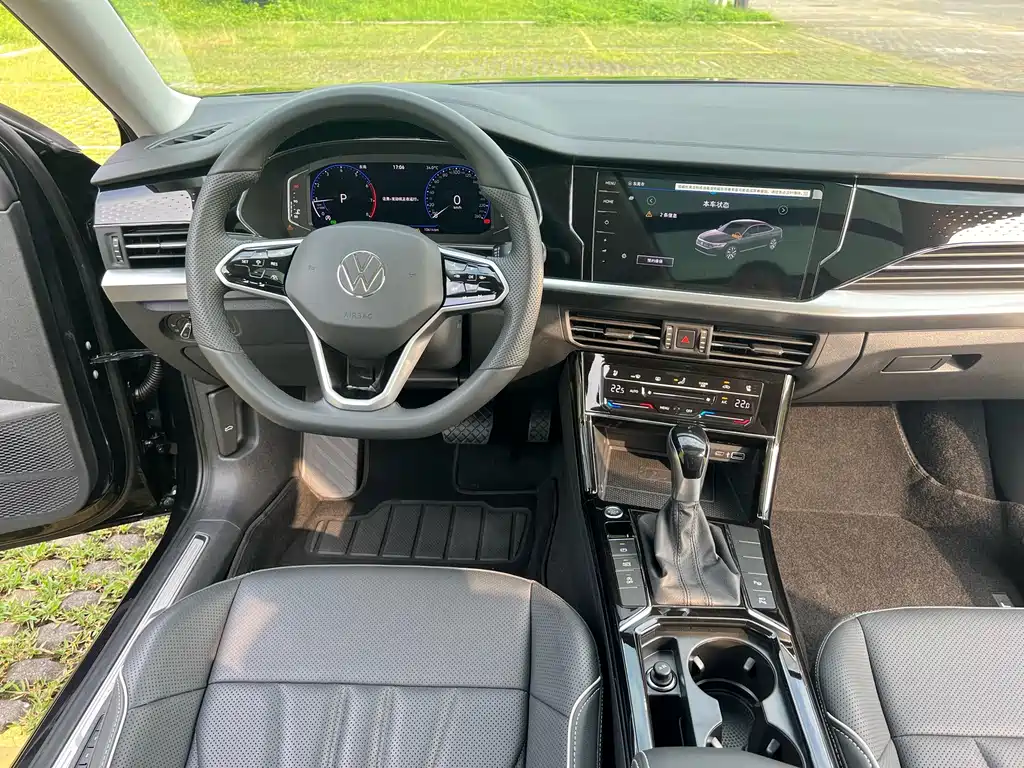 Volkswagen Passat 2023 — фото 10