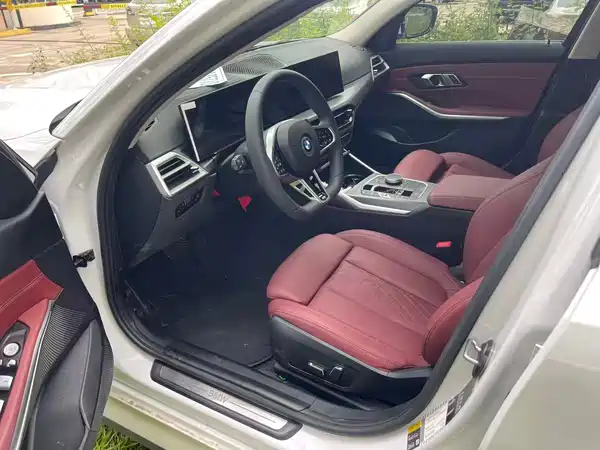 BMW i3 2025