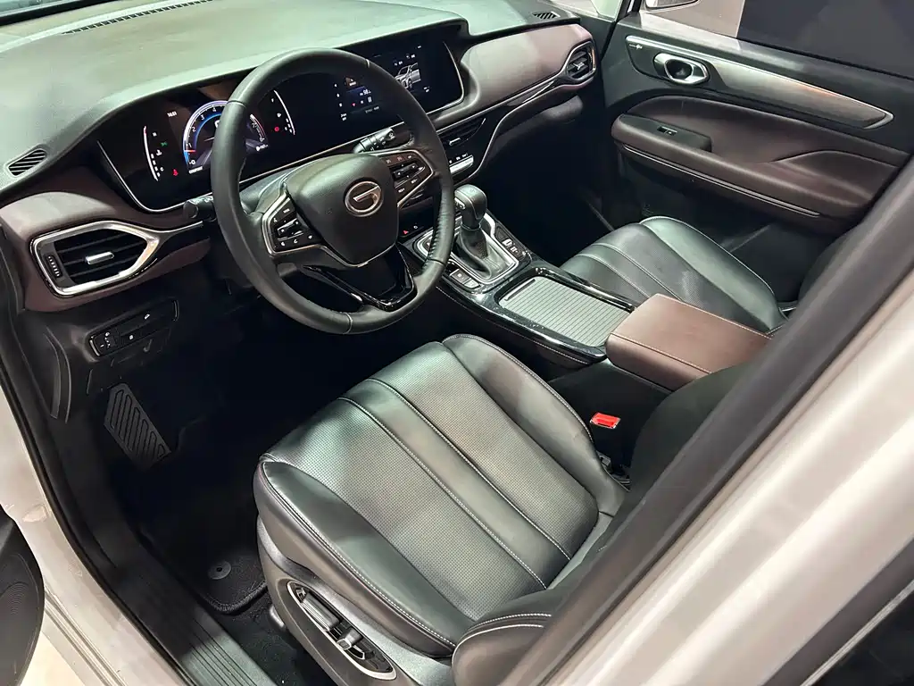 GAC Motor Trumpchi M6 2024 — фото 13