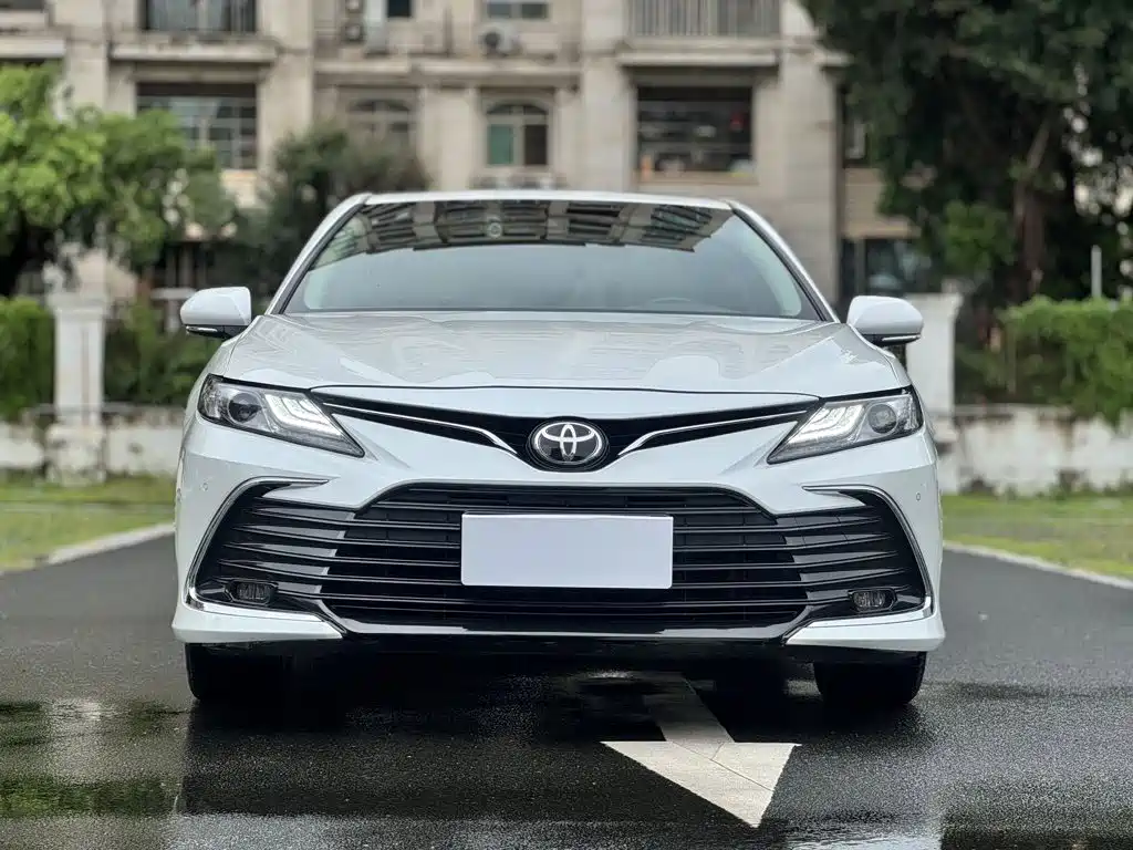 Toyota Camry 2021