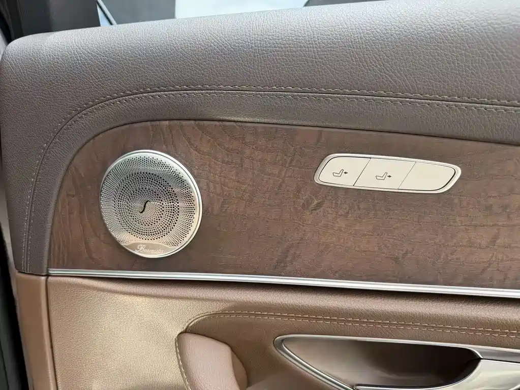 Mercedes-Benz E-Class 2020 — фото 14
