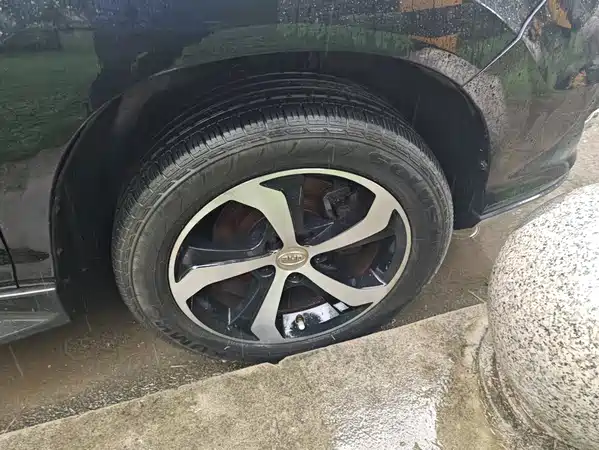 BYD S7 2016