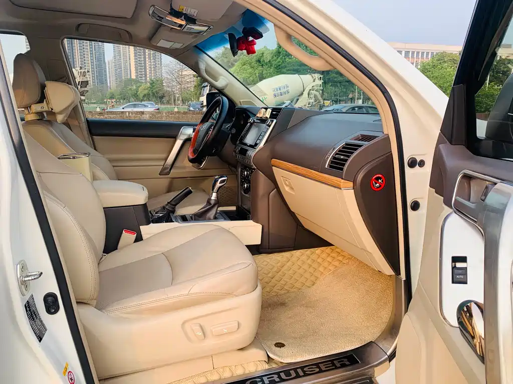 Toyota Prado 2019 — фото 12