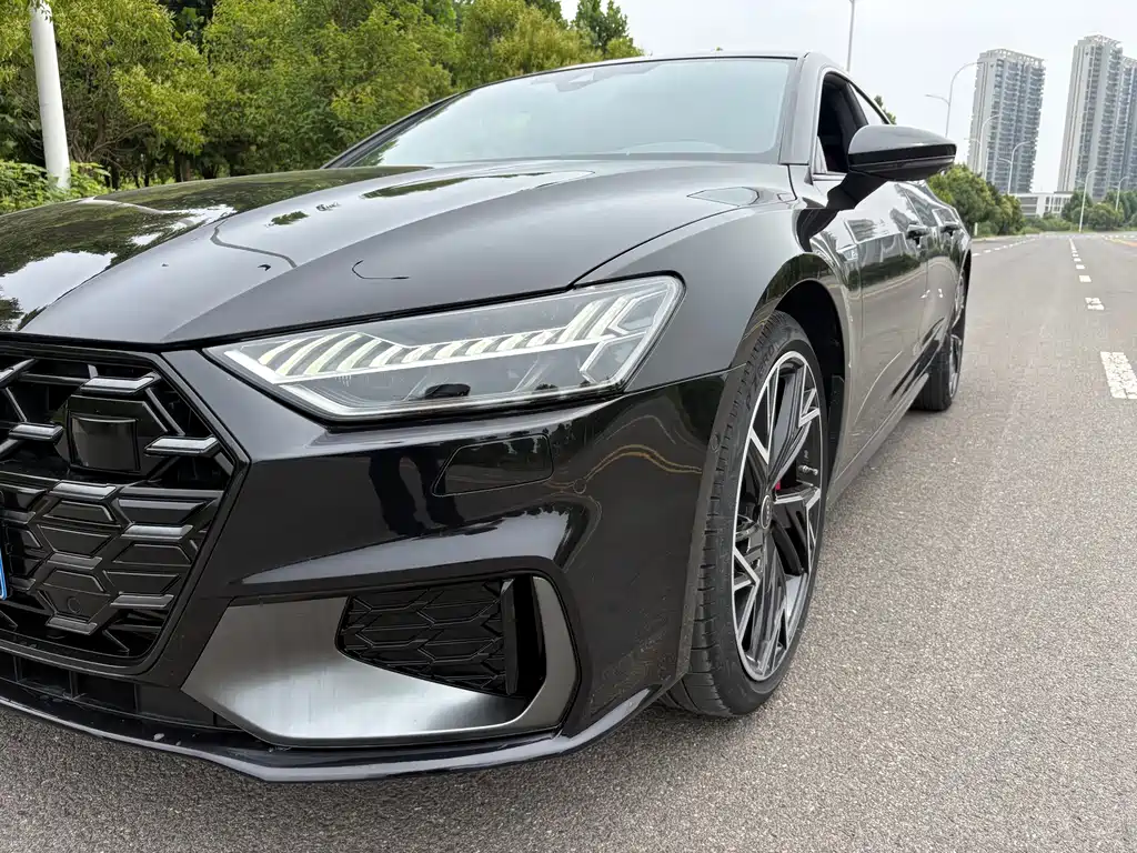 Audi A7L 2025 — фото 15