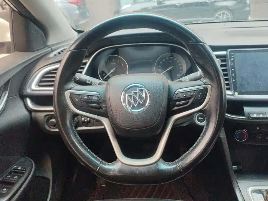 Buick Excelle GT 2018 — фото 15