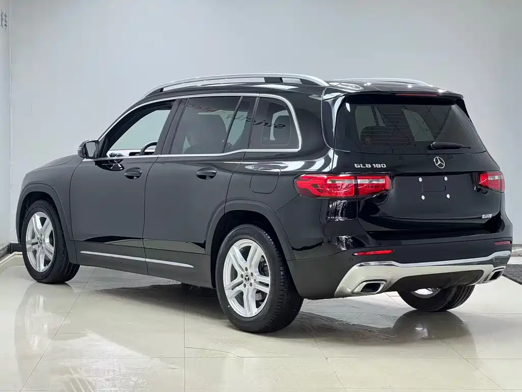 Mercedes-Benz GLB 2021