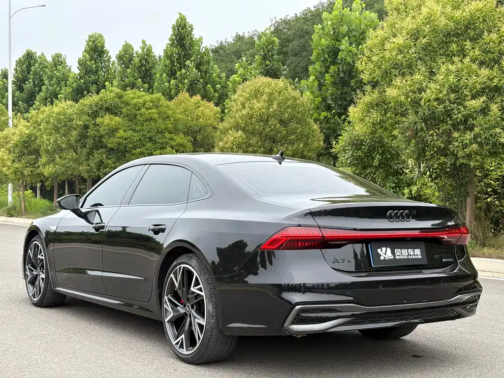Audi A7L 2025 — фото 8