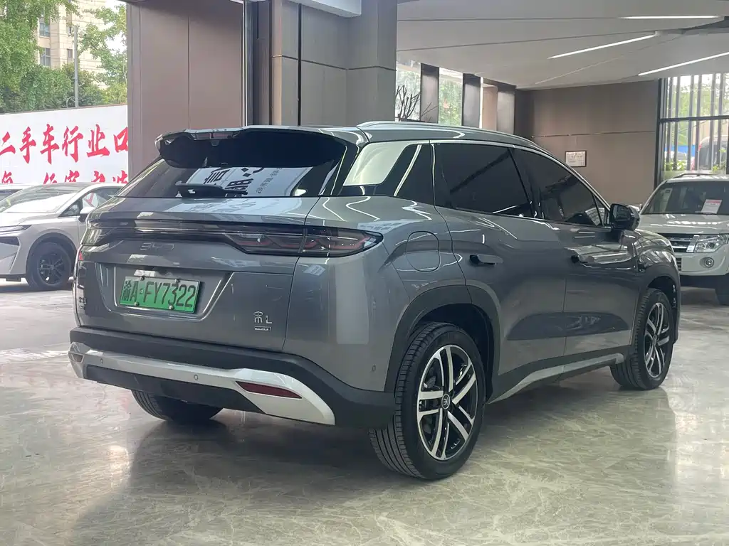 BYD L DM-i 2025 — фото 7