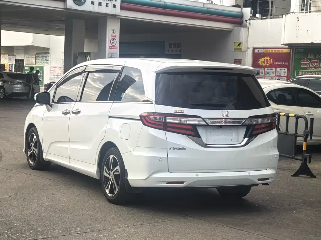 Honda Odyssey 2018 — фото 4