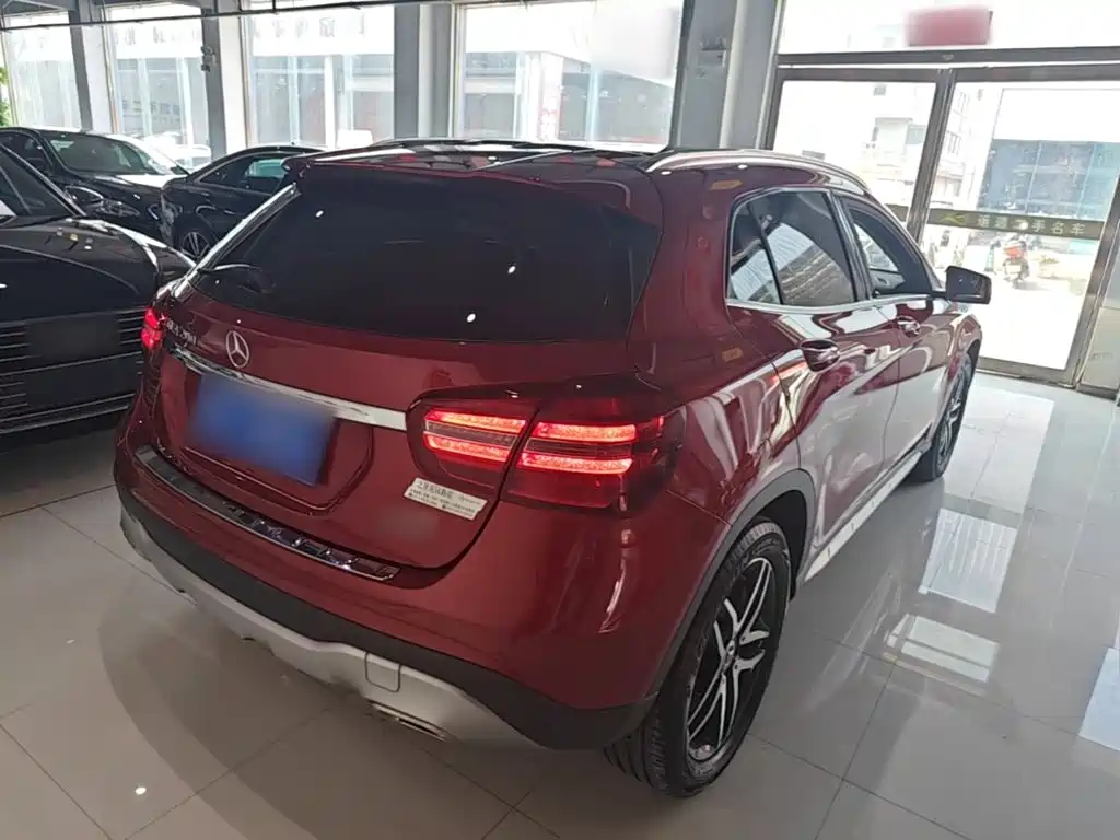 Mercedes-Benz GLA 2017