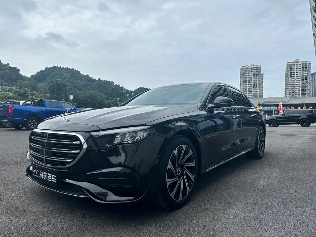 Mercedes-Benz E-Class 2025