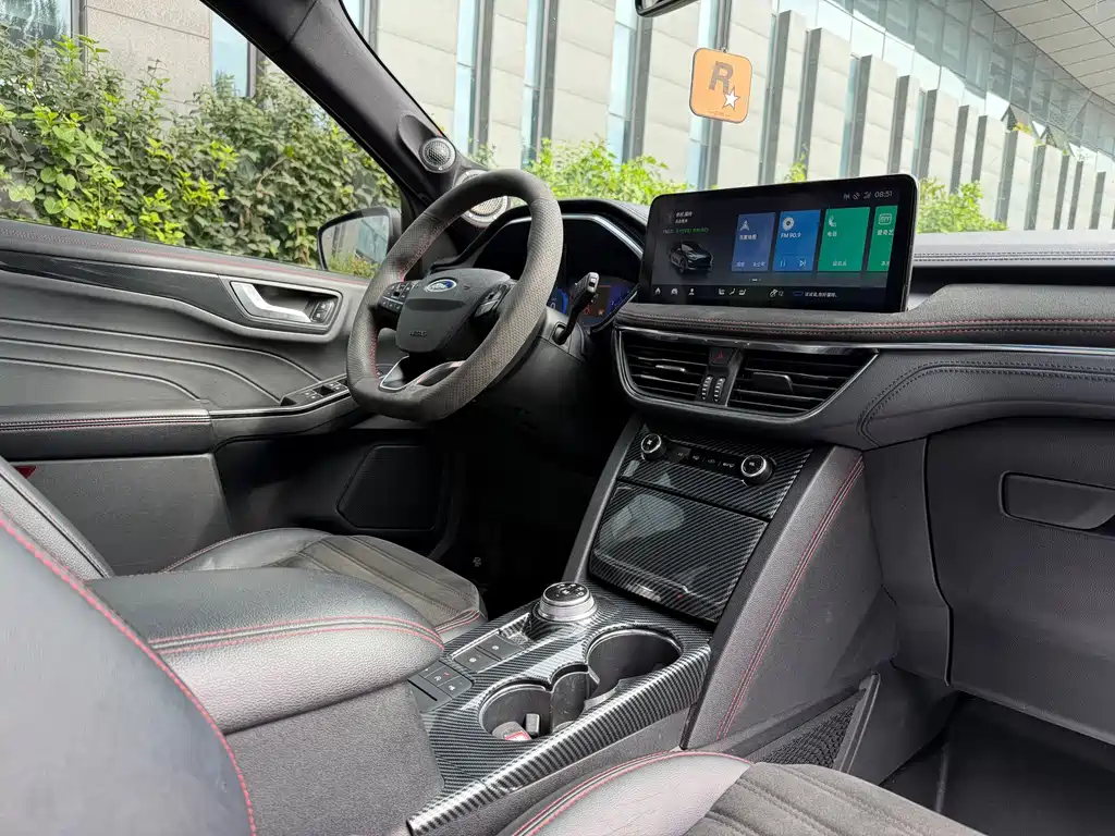 Ford Edge 2020 — фото 16