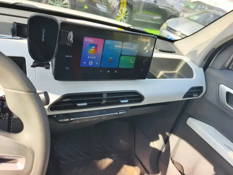 Geely Galaxy Panda 2023 — фото 13