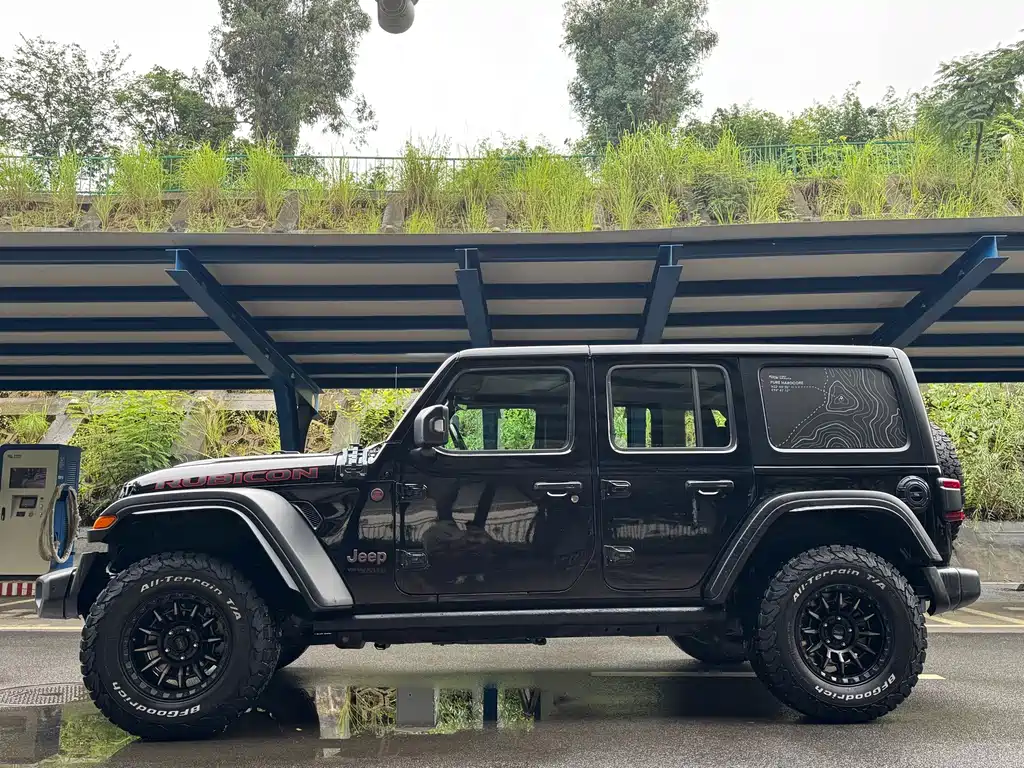 Jeep Wrangler 2022 — фото 9