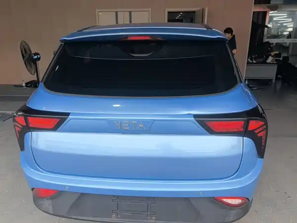 Neta V 2022