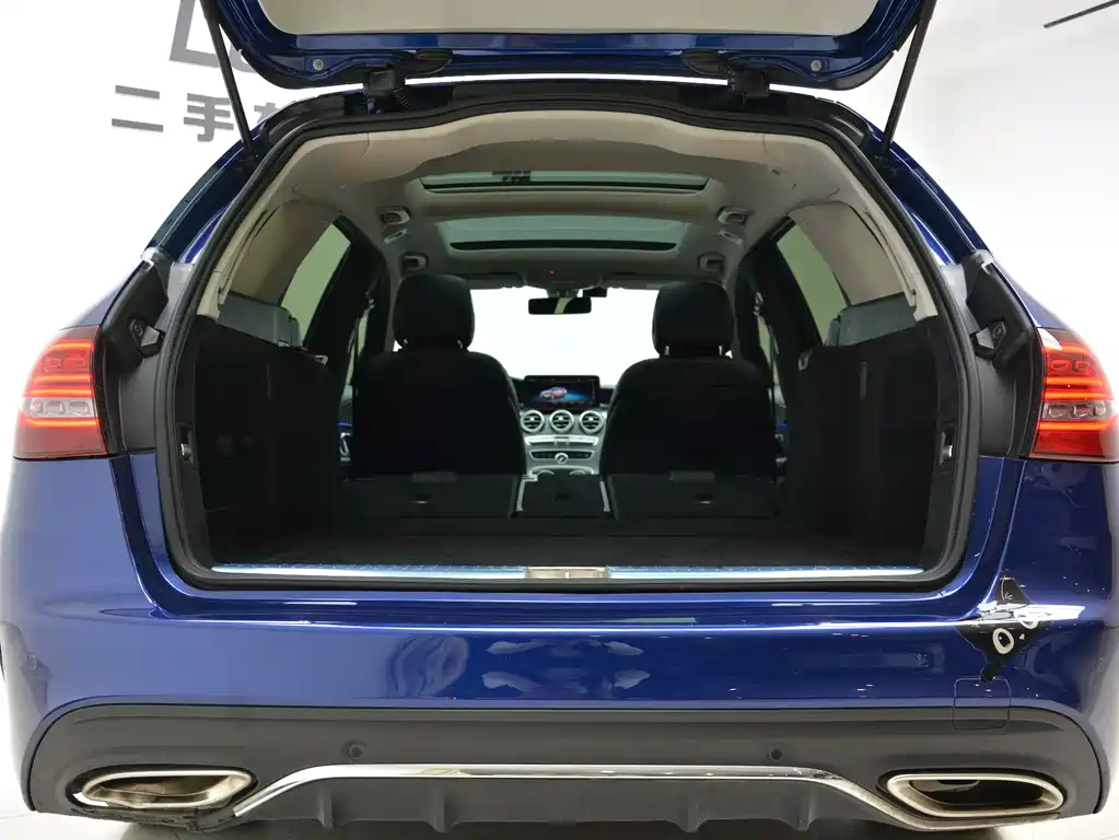 Mercedes-Benz C-Class 2020