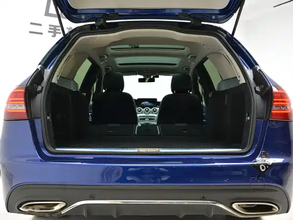 Mercedes-Benz C-Class 2020