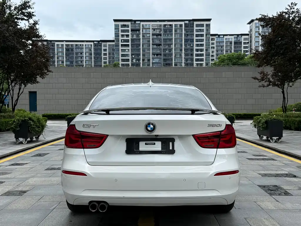 BMW 3 Series GT 2017 — фото 5