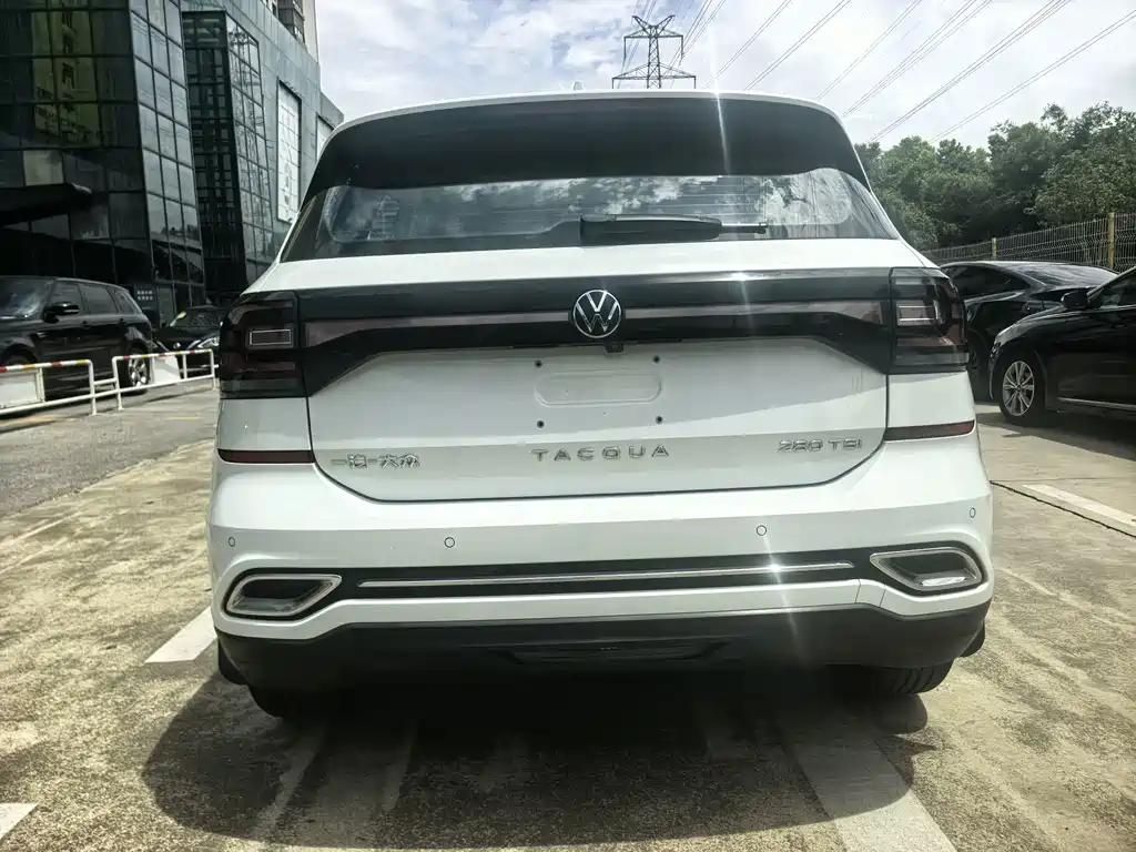 Volkswagen Tacqua 2021