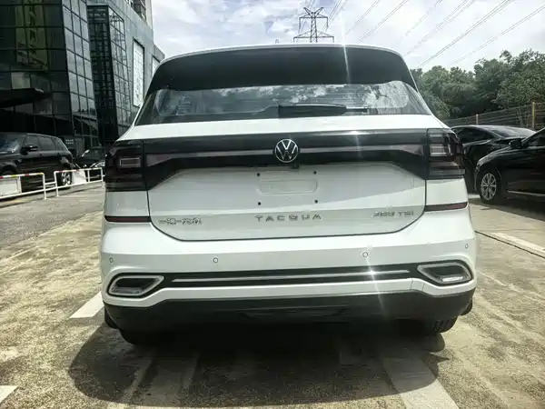 Volkswagen Tacqua 2021