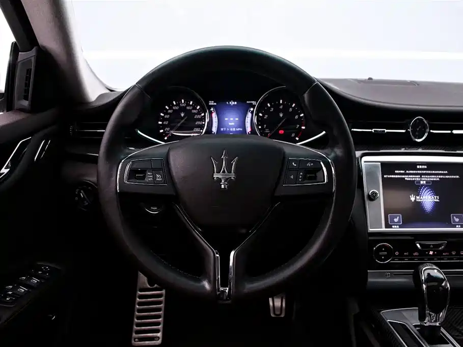 Maserati Quattroporte 2013 — фото 7