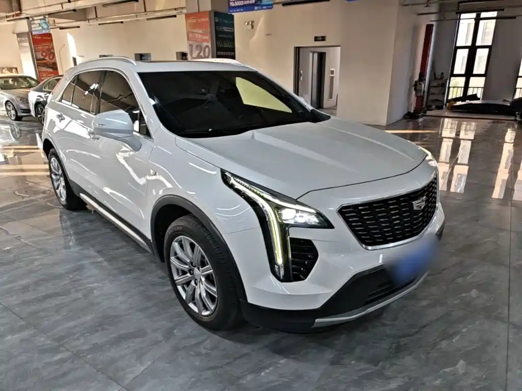 Cadillac XT4 2020 — фото 4