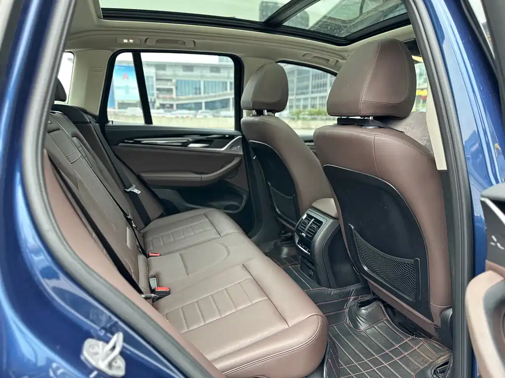 BMW X3 2018 — фото 13