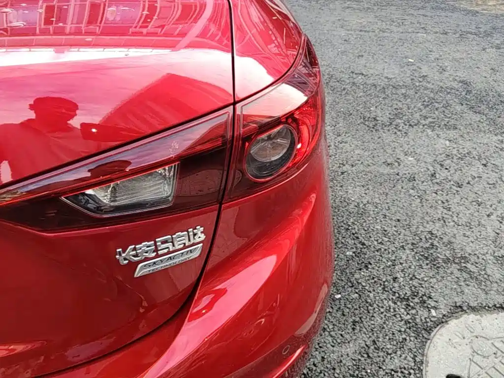 Mazda 3 Axela 2015 — фото 8