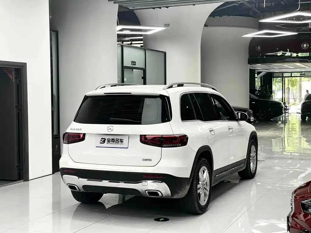 Mercedes-Benz GLB 2022 — фото 16