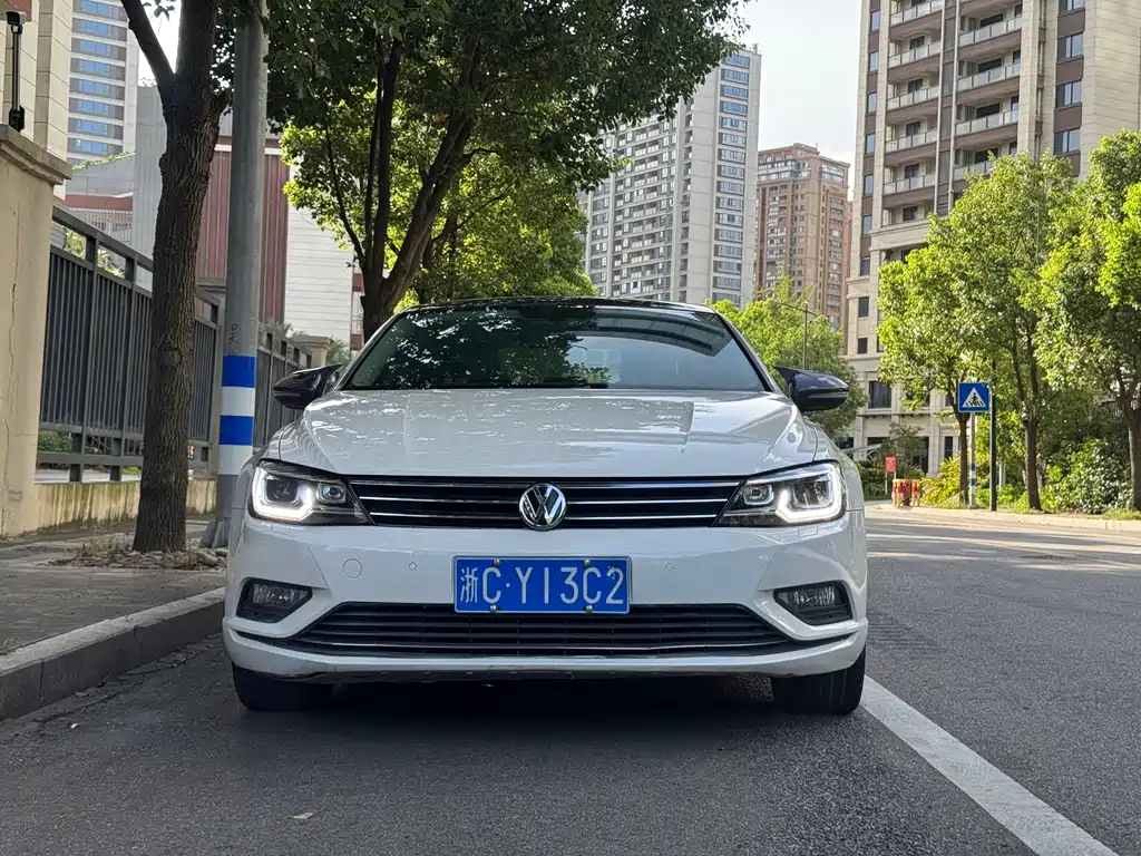 Volkswagen Lamando 2015