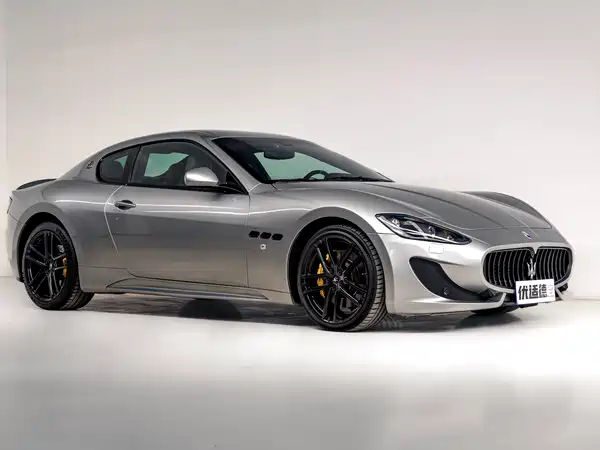 Maserati Granturismo 2013
