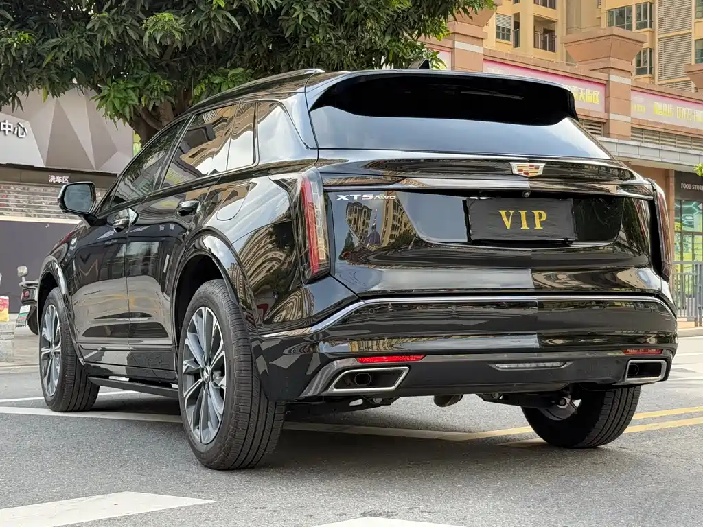 Cadillac XT5 2025 — фото 7