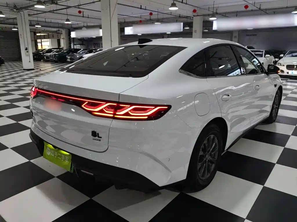 BYD Qin L 2025 — фото 7